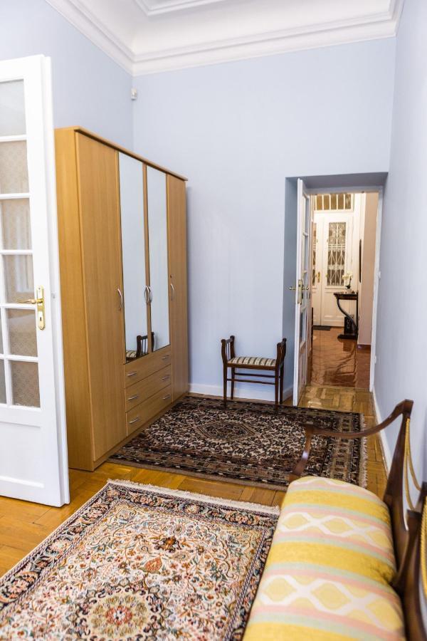 Luxury Downtown 3 Bedroom Apartment By Synagoge With Beautiful View 부다페스트 외부 사진