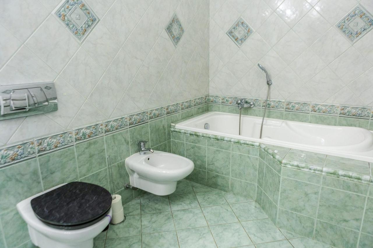 Luxury Downtown 3 Bedroom Apartment By Synagoge With Beautiful View 부다페스트 외부 사진