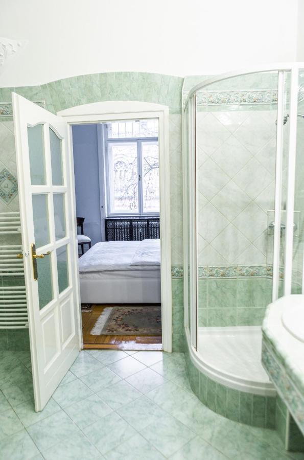 Luxury Downtown 3 Bedroom Apartment By Synagoge With Beautiful View 부다페스트 외부 사진
