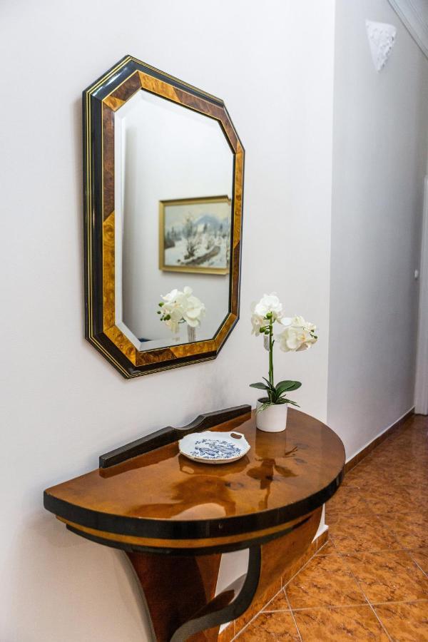 Luxury Downtown 3 Bedroom Apartment By Synagoge With Beautiful View 부다페스트 외부 사진