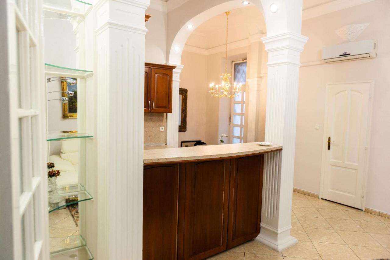 Luxury Downtown 3 Bedroom Apartment By Synagoge With Beautiful View 부다페스트 외부 사진
