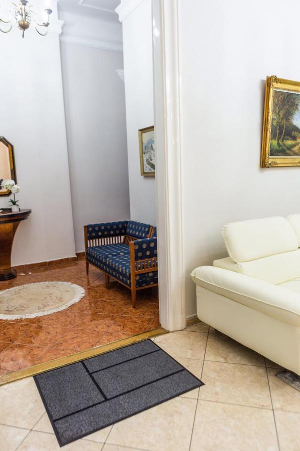 Luxury Downtown 3 Bedroom Apartment By Synagoge With Beautiful View 부다페스트 외부 사진