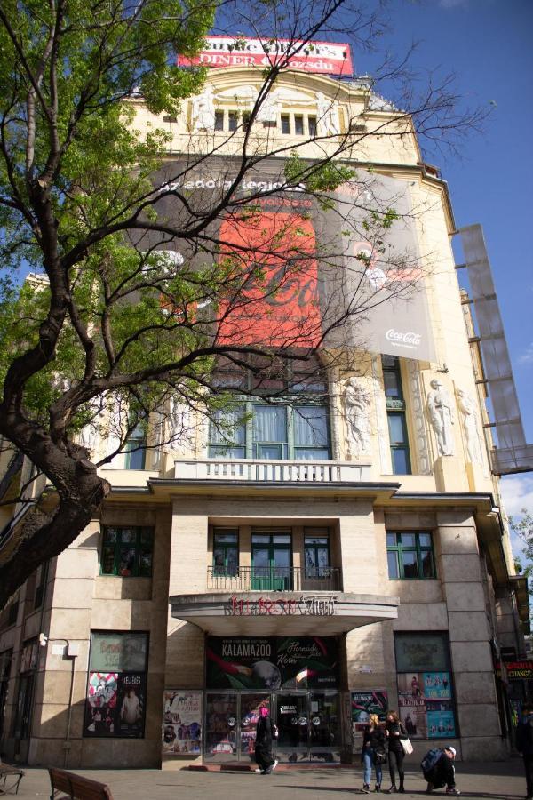 Luxury Downtown 3 Bedroom Apartment By Synagoge With Beautiful View 부다페스트 외부 사진
